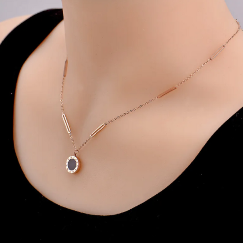 Pingente Gold Roman - Edição Vavam Coleção New 2024