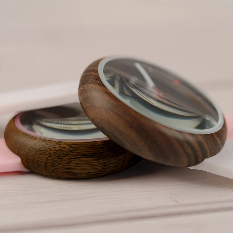 Relógio de Madeira RosaBranca - Exclusivo Bobo Bird