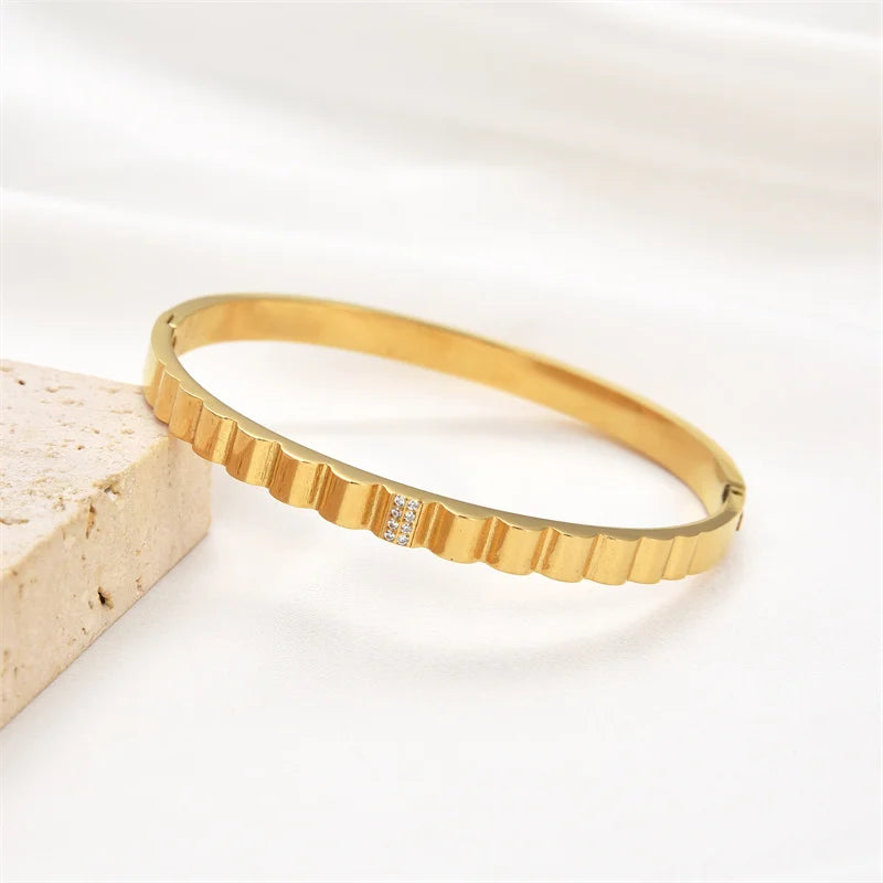 COLEÇÃO Fino Torcido Aura em Aço | VAVAM